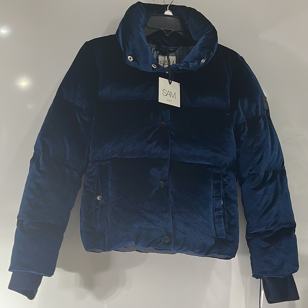 BNWt SAM New York Sophia Navy puffer Shirt Winter, tagged as small, but fits XS